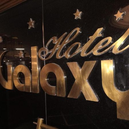 Hotel Galaxy 수라트 외부 사진